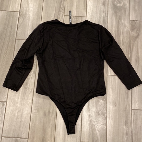VS bodysuit size large - Picture 4 of 4